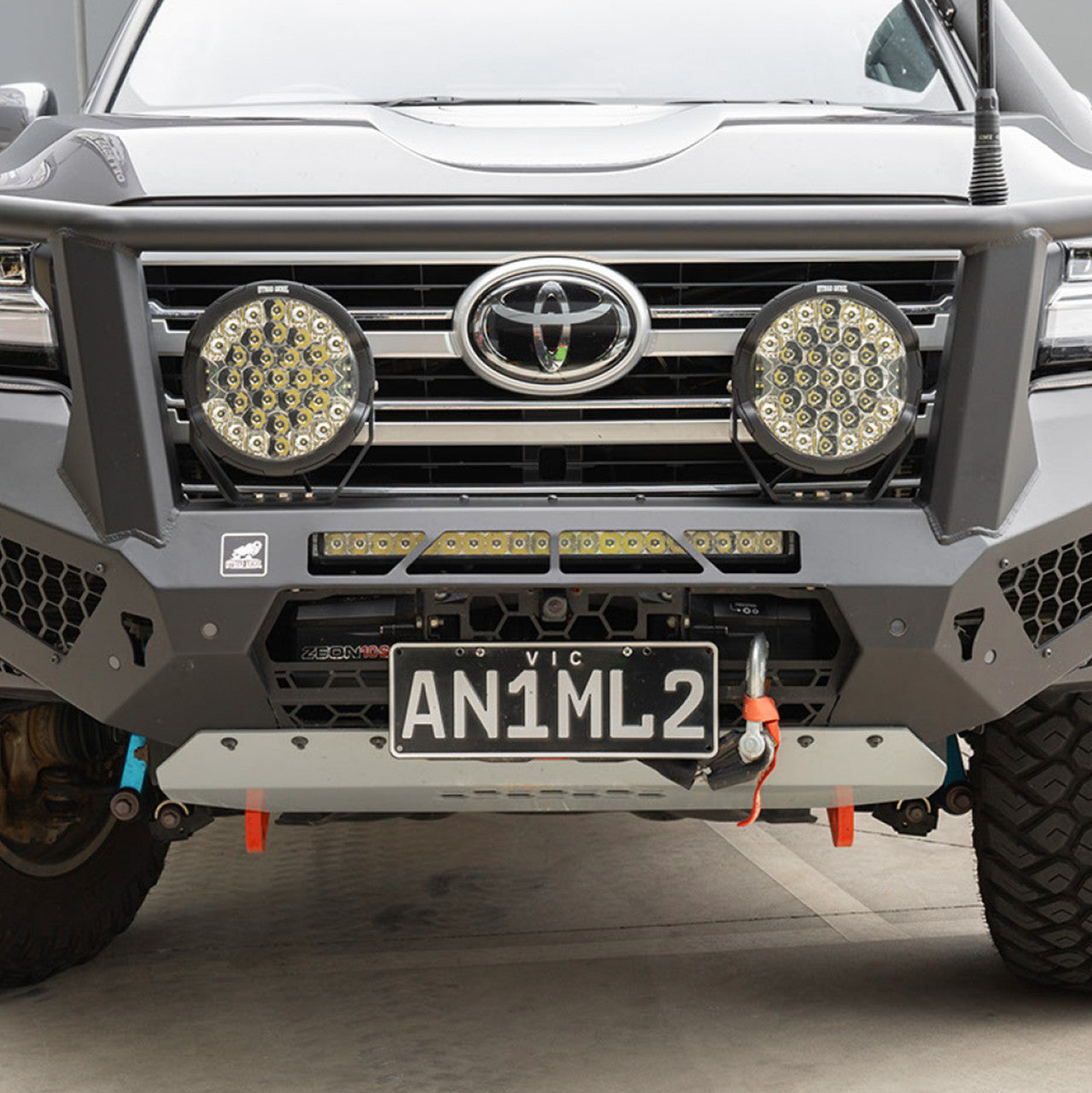 OFFROAD ANIMAL Toro Bull bar, Suitable for Toyota Land Cruiser 300 Series, 2021 on